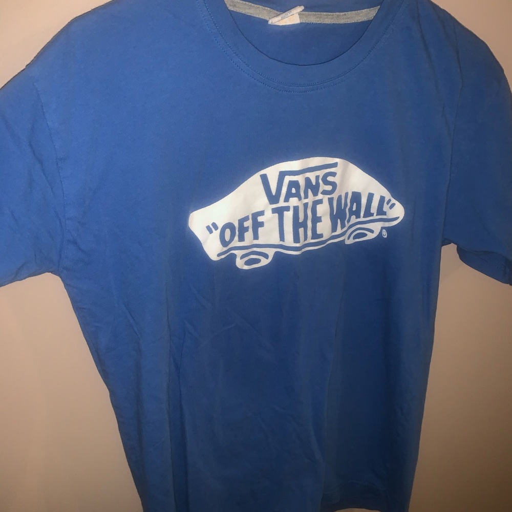VANS BLUE T-SHIRT💙💙